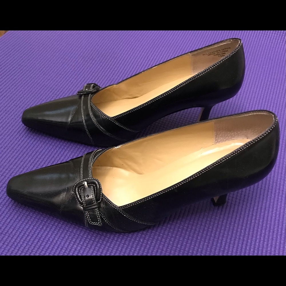 Karen Scott Black Liw Pumps
